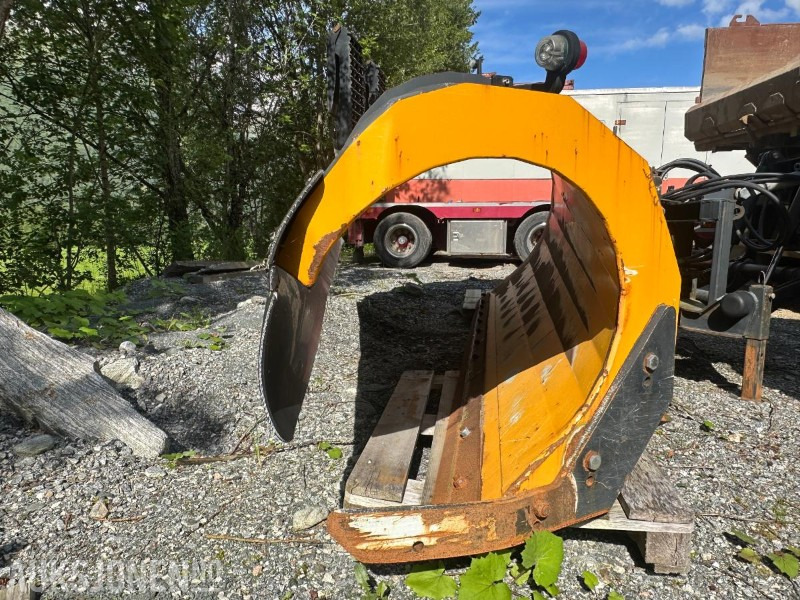 2015 Øveraasen Diagonalplog DHS-285 med paralellogram, hydraulisk løft og sving - Camión: foto 4 2015 Øveraasen Diagonalplog DHS-285 med paralellogram, hydraulisk løft og sving - Camión: foto 4