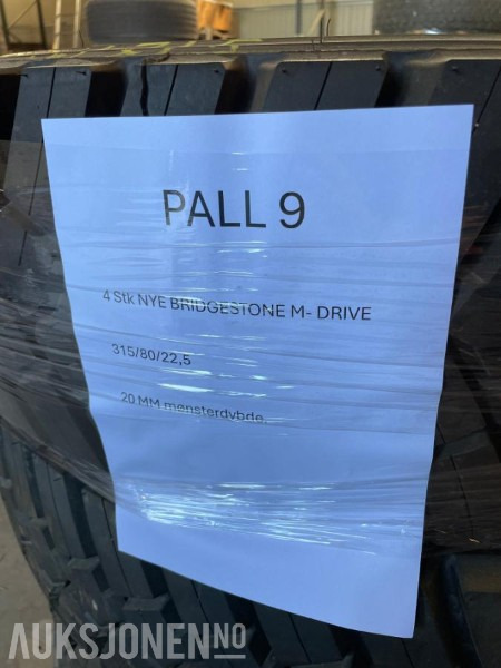 4 stk Bridgestone M-DRIVE 315/80/22,5 lastebildekk - Camión: foto 2 4 stk Bridgestone M-DRIVE 315/80/22,5 lastebildekk - Camión: foto 2