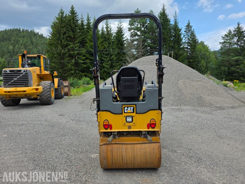 Cat CB22B Tandemvals - 2223 Arbeidstimer - 2490kg - Rodillo: foto 4 Cat CB22B Tandemvals - 2223 Arbeidstimer - 2490kg - Rodillo: foto 4