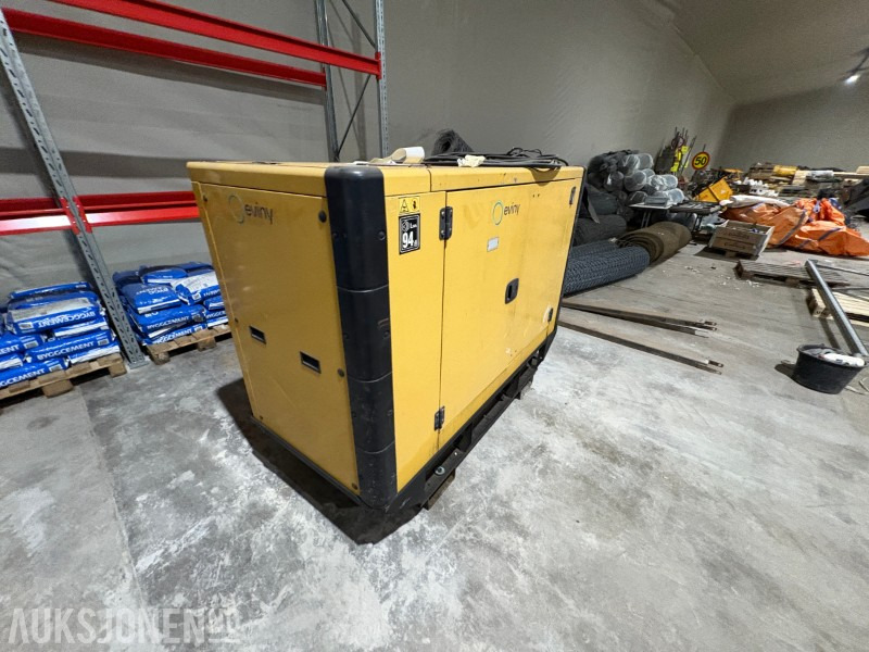 Cat Olympian GEP30 generator, 30 kva - Equipo de construcción: foto 2 Cat Olympian GEP30 generator, 30 kva - Equipo de construcción: foto 2