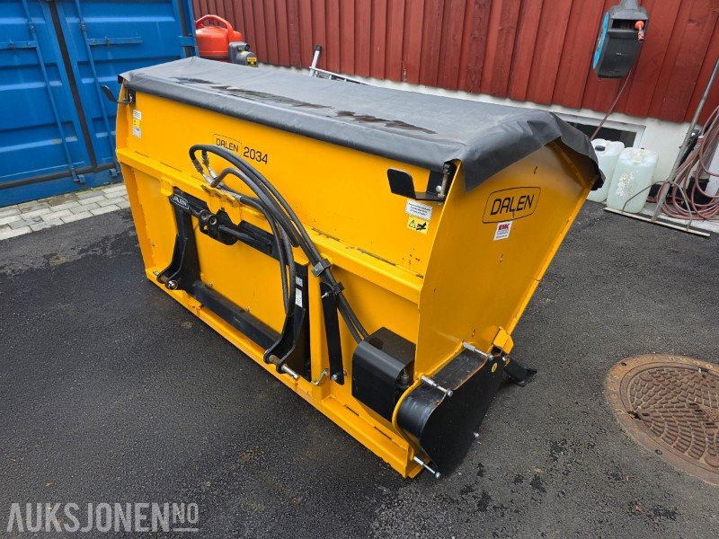 Dalen 2034-U sandstrøer - Hydraulisk - 2 meter strøbredde - 1300 liter - Equipo de construcción: foto 5 Dalen 2034-U sandstrøer - Hydraulisk - 2 meter strøbredde - 1300 liter - Equipo de construcción: foto 5