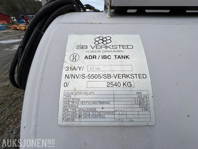 Equipo de construcción Dieseltank 2600 liter med pumpe: foto 7 Equipo de construcción Dieseltank 2600 liter med pumpe: foto 7