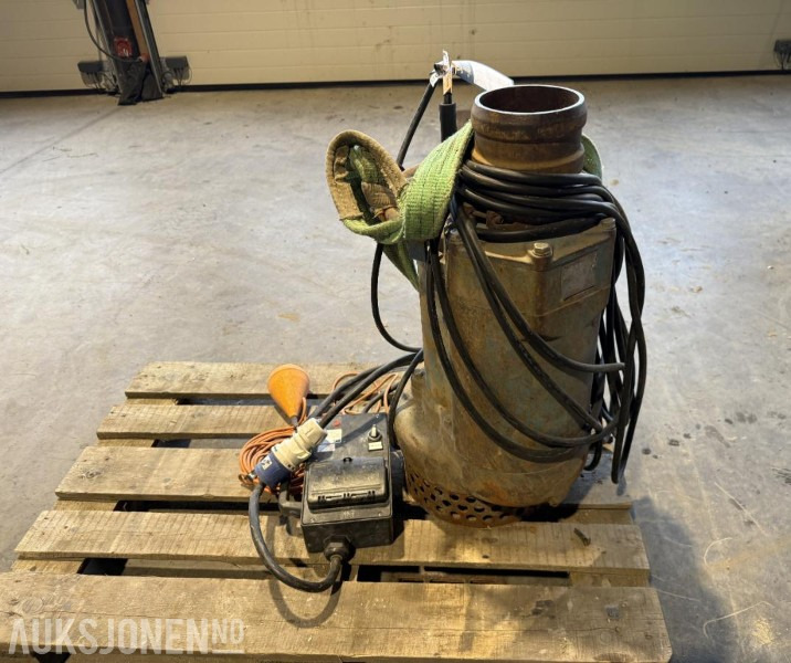 Elektrisk lensepumpe m/flottør 3000L - rep.objekt. - Equipo de construcción: foto 1 Elektrisk lensepumpe m/flottør 3000L - rep.objekt. - Equipo de construcción: foto 1