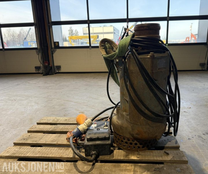 Elektrisk lensepumpe m/flottør 3000L - rep.objekt. - Equipo de construcción: foto 4 Elektrisk lensepumpe m/flottør 3000L - rep.objekt. - Equipo de construcción: foto 4