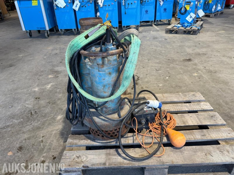 Elektrisk lensepumpe m/flottør 3000L - rep.objekt. - Equipo de construcción: foto 3 Elektrisk lensepumpe m/flottør 3000L - rep.objekt. - Equipo de construcción: foto 3