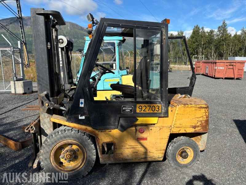 1989 Hyster H3.00XL motvektstruck Diesel - Equipo de manutención: foto 2 1989 Hyster H3.00XL motvektstruck Diesel - Equipo de manutención: foto 2