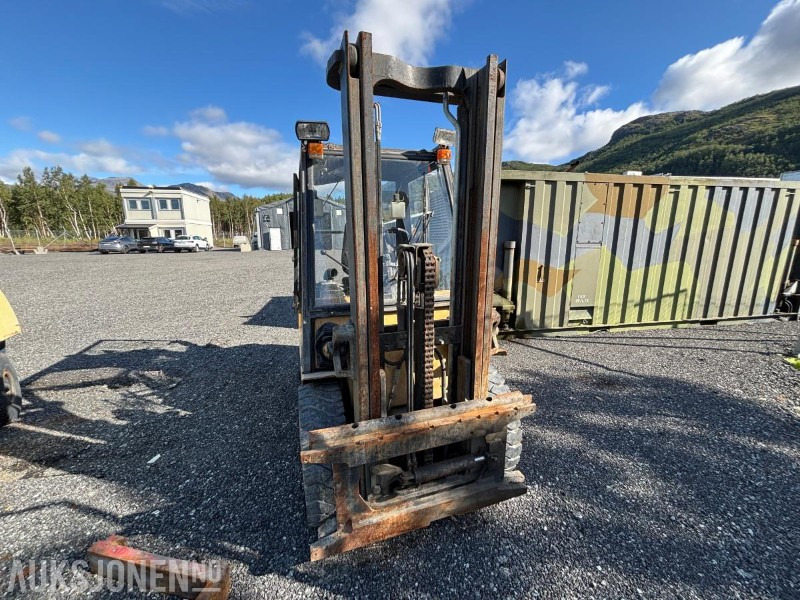 1989 Hyster H3.00XL motvektstruck Diesel - Equipo de manutención: foto 5 1989 Hyster H3.00XL motvektstruck Diesel - Equipo de manutención: foto 5