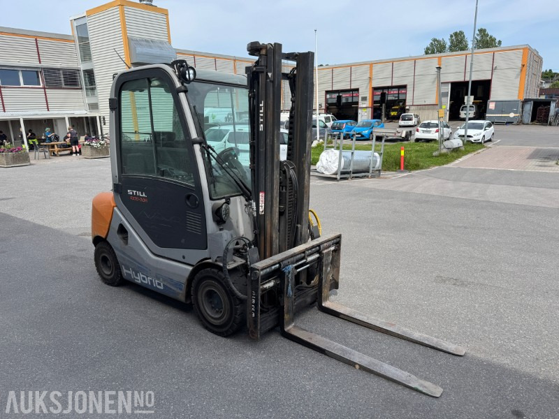 2014 Still RX 70-30 Hybrid Gaffeltruck – 3 tonn løftekapasitet Repobjekt - Equipo de manutención: foto 3 2014 Still RX 70-30 Hybrid Gaffeltruck – 3 tonn løftekapasitet Repobjekt - Equipo de manutención: foto 3