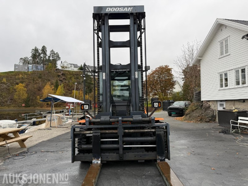 Doosan D160S-5 - gaffeltruck - 2008 - 867 timer - gaffel forlengere - Equipo de manutención: foto 4 Doosan D160S-5 - gaffeltruck - 2008 - 867 timer - gaffel forlengere - Equipo de manutención: foto 4