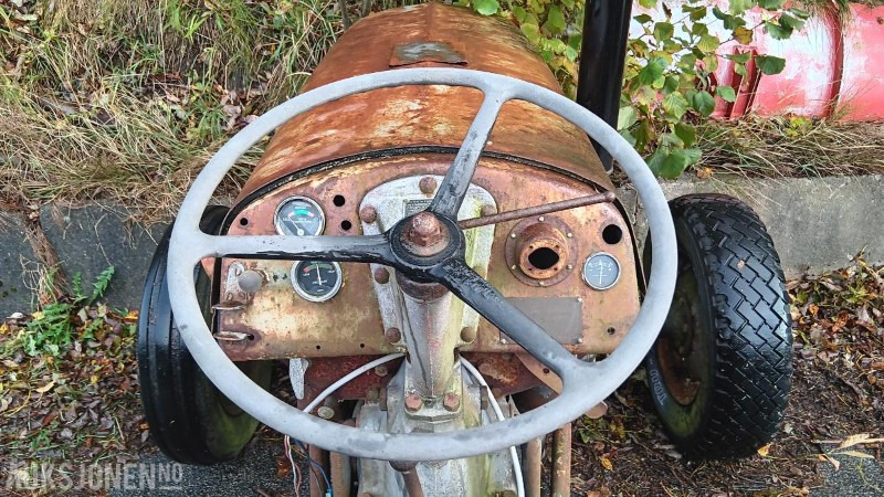 Ferguson TEF 1954 Gråtass - Tractor: foto 5 Ferguson TEF 1954 Gråtass - Tractor: foto 5