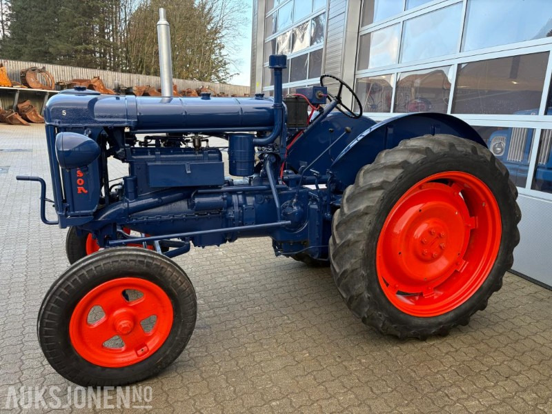 Ford Fordson-Stegamajor E27N - Tractor: foto 3 Ford Fordson-Stegamajor E27N - Tractor: foto 3