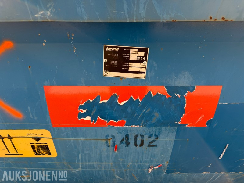 Fuel Proof dieseltank 3000L med lokk og tilkoblinger - Equipo de construcción: foto 5 Fuel Proof dieseltank 3000L med lokk og tilkoblinger - Equipo de construcción: foto 5