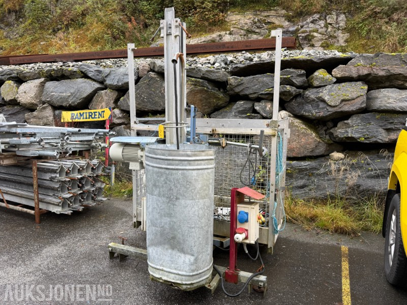 Geda 300Z / ZG Vareheis / byggeheis – 300 kg – komplett med mast - Plataforma elevadora: foto 2 Geda 300Z / ZG Vareheis / byggeheis – 300 kg – komplett med mast - Plataforma elevadora: foto 2