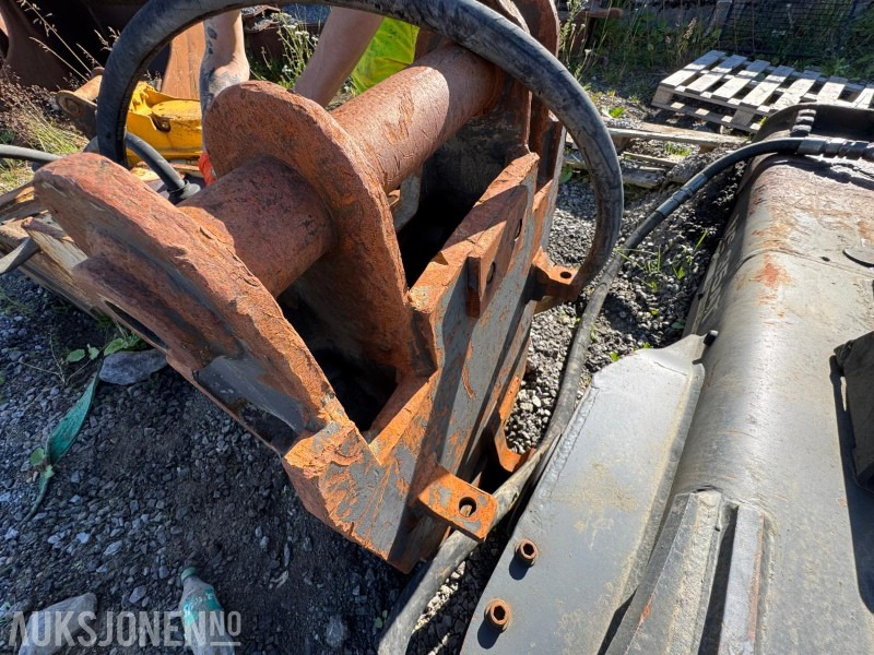 2005 Hanwoo Hydraulisk pigghammer HB325 BA - Implemento para Maquinaria de construcción: foto 3 2005 Hanwoo Hydraulisk pigghammer HB325 BA - Implemento para Maquinaria de construcción: foto 3