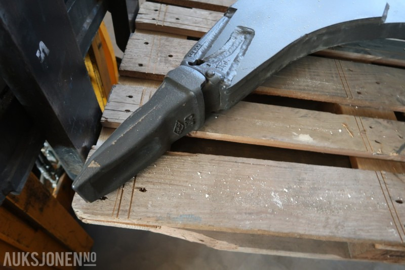 2013 MGU Ripper S/G 60 feste - Ubrukt! - Implemento para Maquinaria de construcción: foto 4 2013 MGU Ripper S/G 60 feste - Ubrukt! - Implemento para Maquinaria de construcción: foto 4