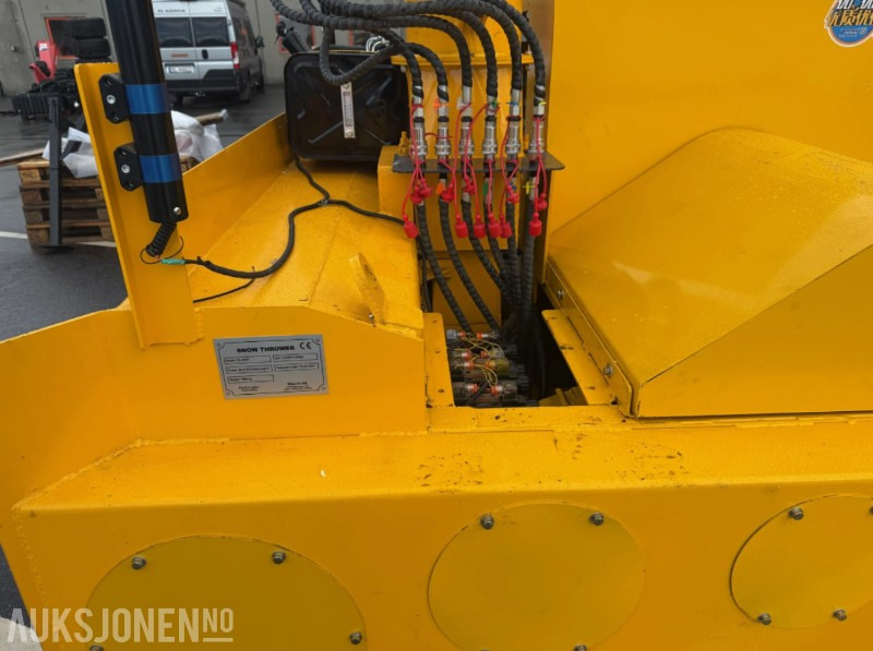 2025 SNØFRES MED MOTOR. 1896kg. 56kw 2320mm - Implemento para Maquinaria de construcción: foto 5 2025 SNØFRES MED MOTOR. 1896kg. 56kw 2320mm - Implemento para Maquinaria de construcción: foto 5