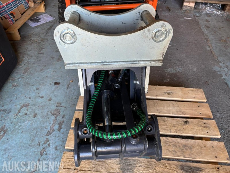 Hanmey Klype 20 med S40 feste. Passer 2,5-6 tonn maskin - Implemento para Maquinaria de construcción: foto 2 Hanmey Klype 20 med S40 feste. Passer 2,5-6 tonn maskin - Implemento para Maquinaria de construcción: foto 2