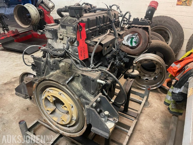 Motor til Doosan Lc350-7 - Implemento para Maquinaria de construcción: foto 2 Motor til Doosan Lc350-7 - Implemento para Maquinaria de construcción: foto 2