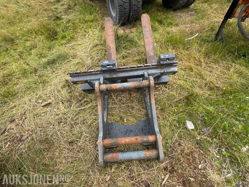 Pallegafler med kombifeste S60 / S70 - Implemento para Maquinaria de construcción: foto 3 Pallegafler med kombifeste S60 / S70 - Implemento para Maquinaria de construcción: foto 3