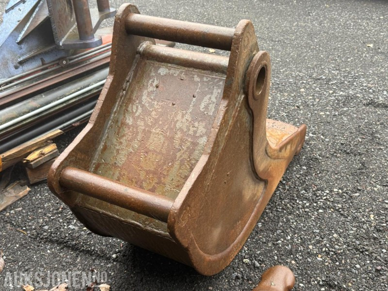 Smalskuffe med S60 feste - Implemento para Maquinaria de construcción: foto 4 Smalskuffe med S60 feste - Implemento para Maquinaria de construcción: foto 4