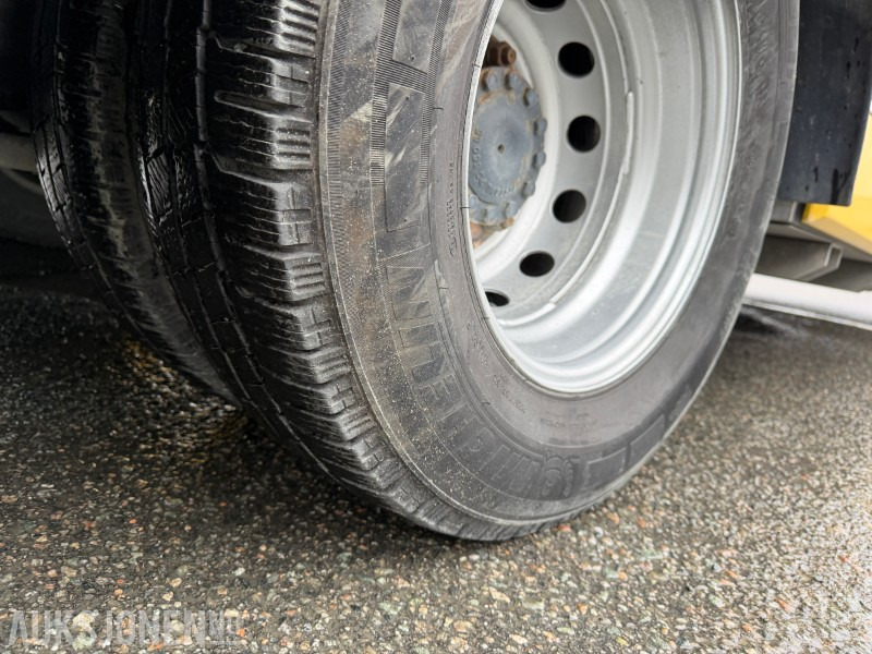 Camión de bomberos Iveco Daily 70C18 Bergingsbil – 2023-modell - bare gått 98 182 km: foto 9 Camión de bomberos Iveco Daily 70C18 Bergingsbil – 2023-modell - bare gått 98 182 km: foto 9