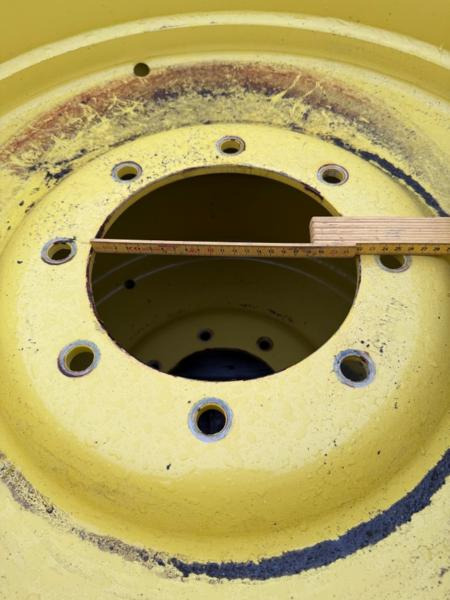 2 STK TRAKTORHJUL NOKIAN TYRES TRI 2 400/80R28 - Maquinaria agrícola: foto 5 2 STK TRAKTORHJUL NOKIAN TYRES TRI 2 400/80R28 - Maquinaria agrícola: foto 5