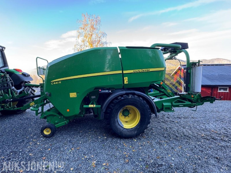 2017 John Deere C441 R kombipresse med sentralsmøring - Maquinaria agrícola: foto 2 2017 John Deere C441 R kombipresse med sentralsmøring - Maquinaria agrícola: foto 2