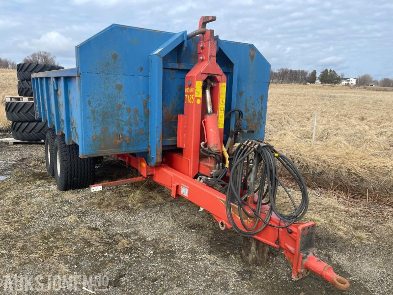Pronar T185 Krokløft henger Med tippkasse - Maquinaria agrícola: foto 3 Pronar T185 Krokløft henger Med tippkasse - Maquinaria agrícola: foto 3