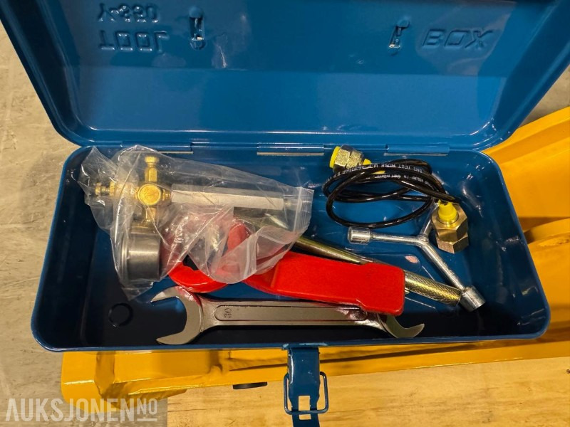 NY HENIMA PIGGHAMMER TIL 4-7 TONNS GRAVEMASKIN S40 M/GARANTI - Martillo hidráulico: foto 5 NY HENIMA PIGGHAMMER TIL 4-7 TONNS GRAVEMASKIN S40 M/GARANTI - Martillo hidráulico: foto 5