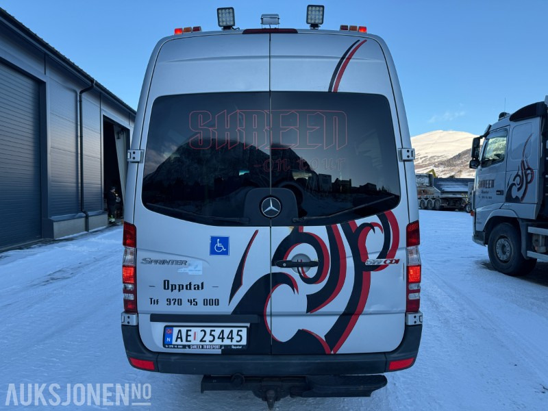 2009 Mercedes-Benz Sprinter 17-seter minibuss – Rullestolheis & godt vedlikeholdt - Otros maquinaria: foto 5 2009 Mercedes-Benz Sprinter 17-seter minibuss – Rullestolheis & godt vedlikeholdt - Otros maquinaria: foto 5