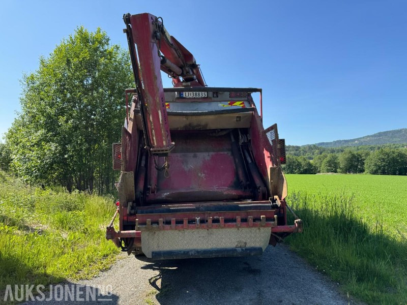 2010 Scania P-serie komprimatorbil med kran / Nylig EU-godkjent - Otros maquinaria: foto 4 2010 Scania P-serie komprimatorbil med kran / Nylig EU-godkjent - Otros maquinaria: foto 4