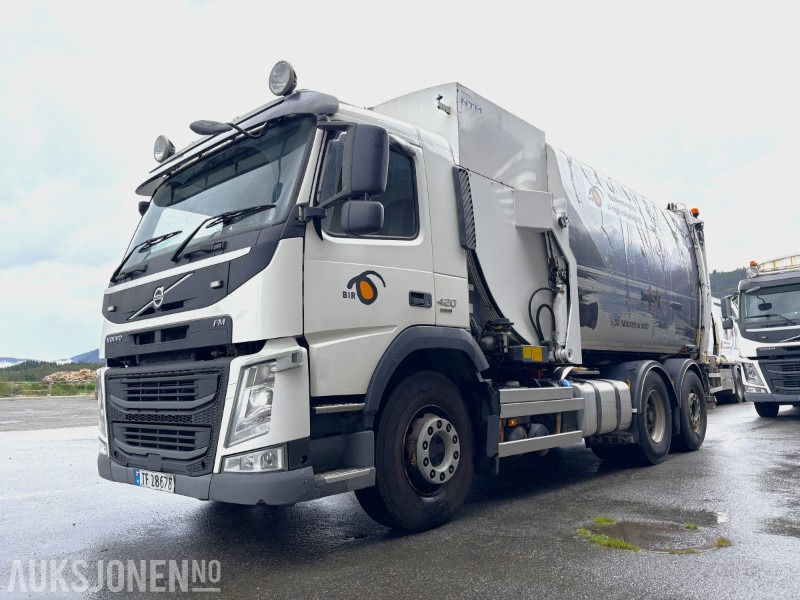 2014 Volvo FM420 EURO 6 sidelaster / komprimatorbil / renovasjonsbil - EU godkjent til 31.08.2026 - Otros maquinaria: foto 1 2014 Volvo FM420 EURO 6 sidelaster / komprimatorbil / renovasjonsbil - EU godkjent til 31.08.2026 - Otros maquinaria: foto 1
