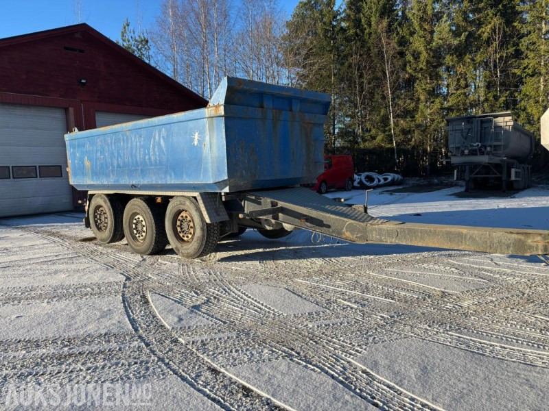 2005 Maur Bilpåbygg Trippelkjerre - Remolque: foto 1 2005 Maur Bilpåbygg Trippelkjerre - Remolque: foto 1