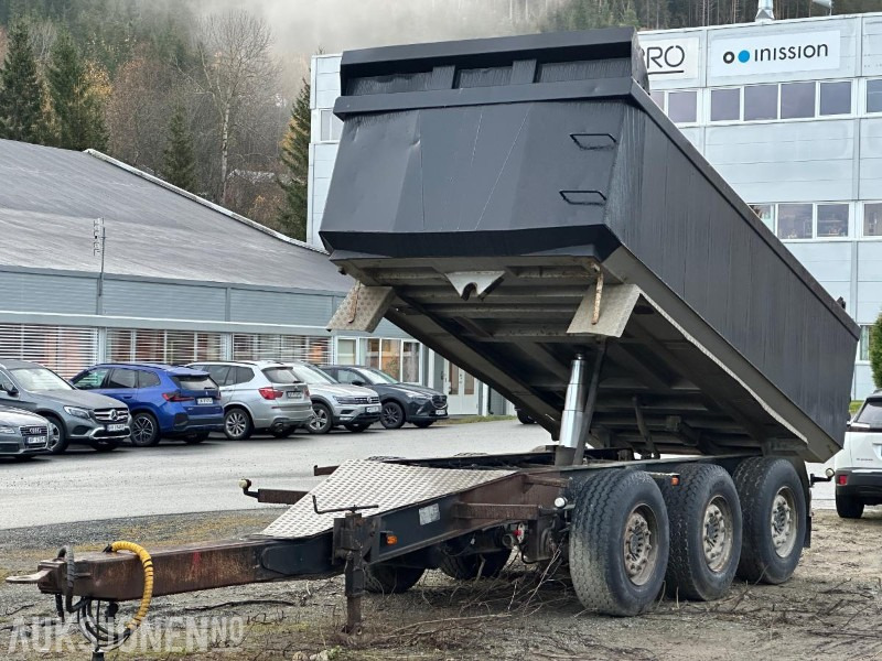 2005 Maur Bilpåbygg tippkjerre / trippelkjerre - Remolque: foto 1 2005 Maur Bilpåbygg tippkjerre / trippelkjerre - Remolque: foto 1