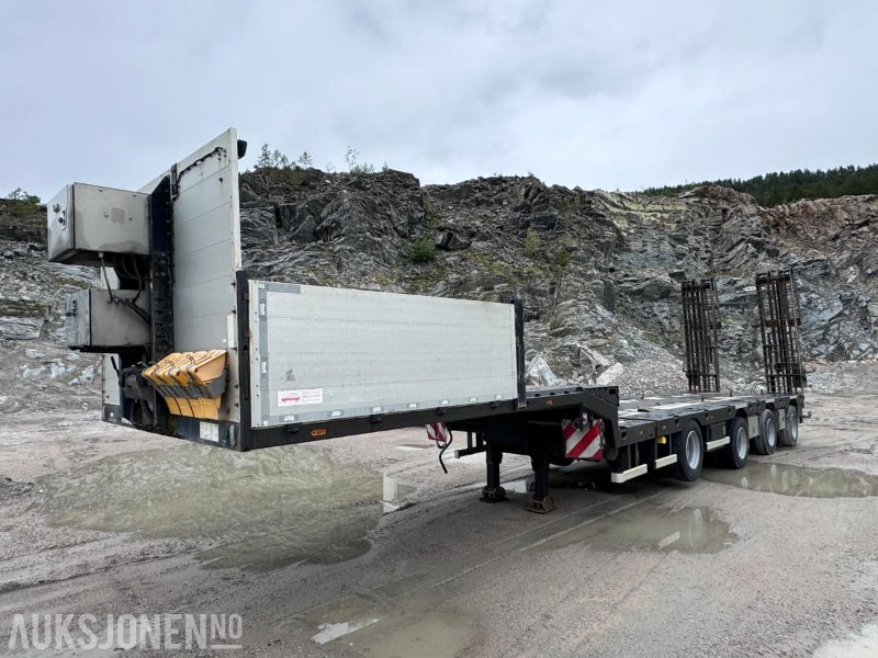 2019 Carnehl CSTV 40-60 - 4 akslet maskinsemi - Manuelt uttrekk - Hydraulisk bredding - Støttelabber bak - Fjernstyring - Remolque: foto 1 2019 Carnehl CSTV 40-60 - 4 akslet maskinsemi - Manuelt uttrekk - Hydraulisk bredding - Støttelabber bak - Fjernstyring - Remolque: foto 1