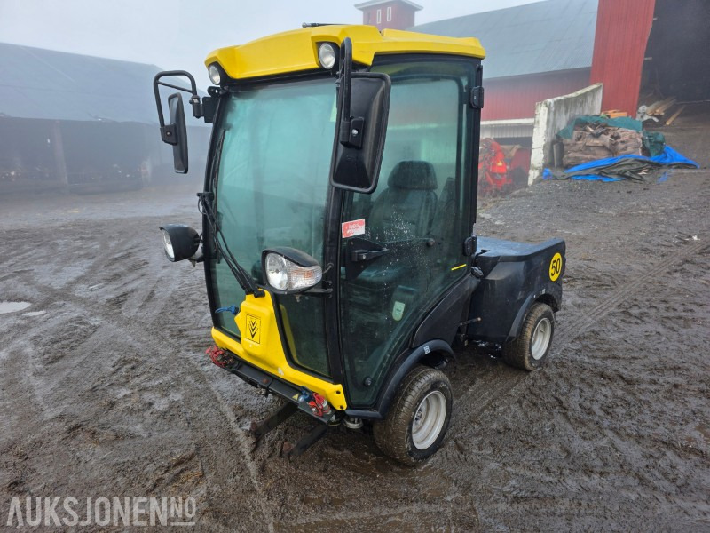 2010 Kärcher MC50 multimaskin - Vehículo municipal: foto 1 2010 Kärcher MC50 multimaskin - Vehículo municipal: foto 1