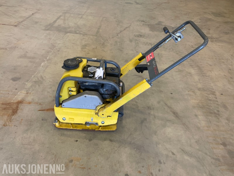 Vibroplate Wacker Neuson WPU1550AW - Rodillo: foto 3 Vibroplate Wacker Neuson WPU1550AW - Rodillo: foto 3