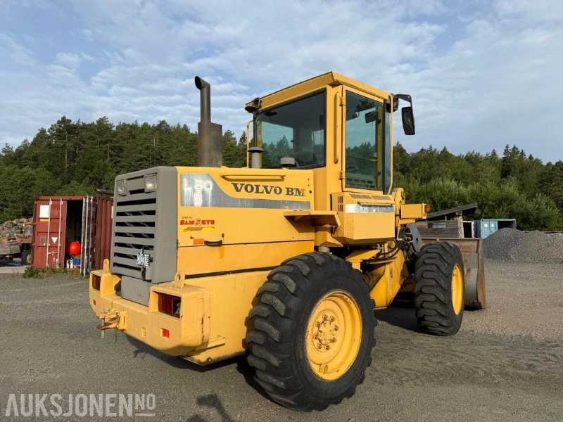 Volvo L50B hjullaster / 12817 timer / skuffe / skjermer - Cargadora de ruedas: foto 5 Volvo L50B hjullaster / 12817 timer / skuffe / skjermer - Cargadora de ruedas: foto 5