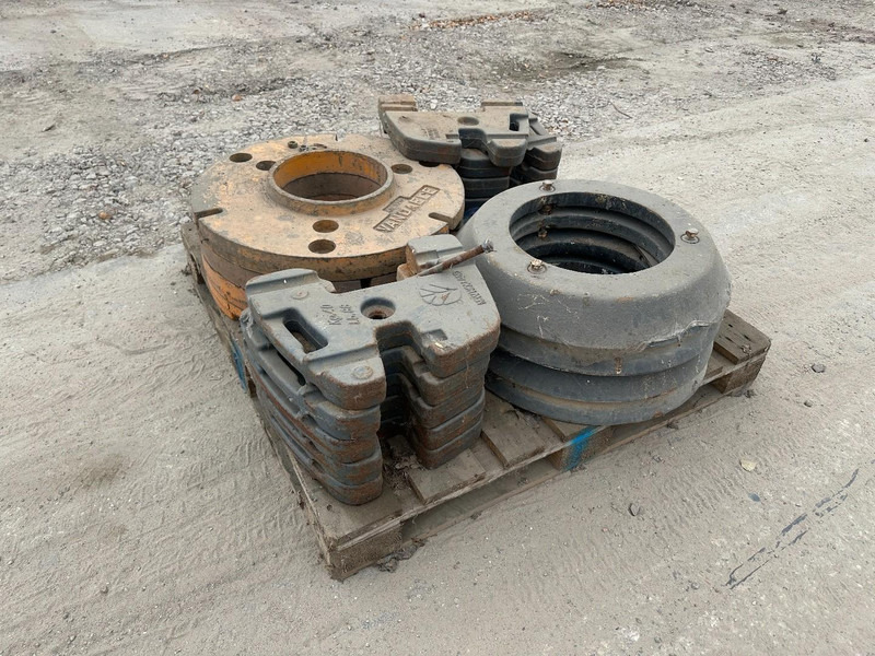 Fiat Gewichten Front weights / Wheel weights - Tractor: foto 2 Fiat Gewichten Front weights / Wheel weights - Tractor: foto 2