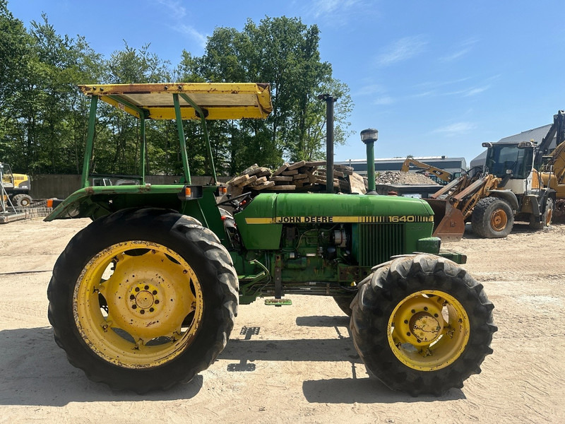 John Deere 1640 4x4 - Tractor zancudo: foto 4 John Deere 1640 4x4 - Tractor zancudo: foto 4
