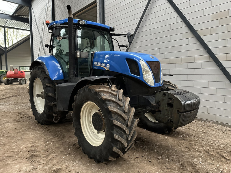 New Holland T7.250 - Tractor: foto 2 New Holland T7.250 - Tractor: foto 2
