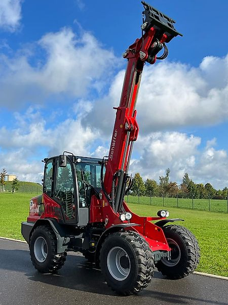 Schäffer 6680 T - Cargadora de ruedas telescópica: foto 2 Schäffer 6680 T - Cargadora de ruedas telescópica: foto 2