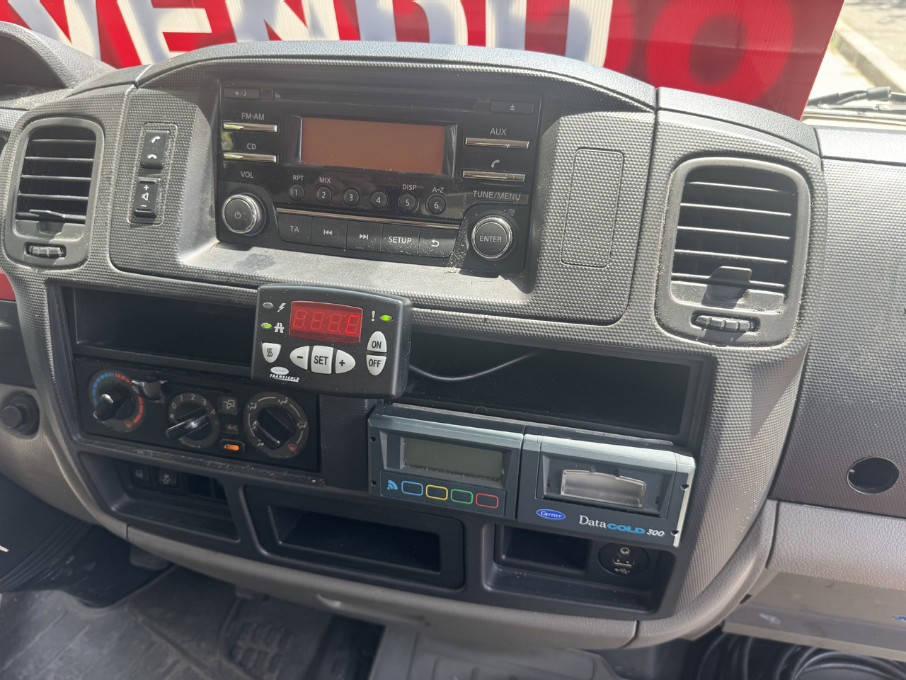 Furgoneta frigorifica para transporte de alimentos Renault Maxity 140 dxi: foto 19 Furgoneta frigorifica para transporte de alimentos Renault Maxity 140 dxi: foto 19