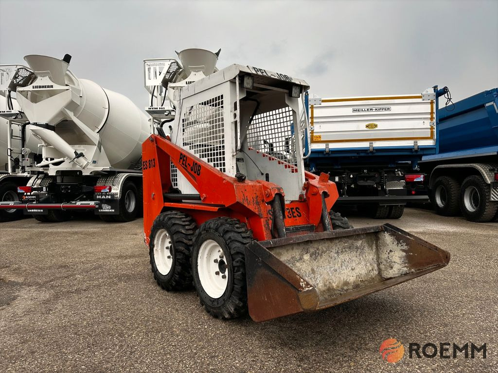 Pel-Job ES 615 Kompaktlader - Miniexcavadora: foto 5 Pel-Job ES 615 Kompaktlader - Miniexcavadora: foto 5