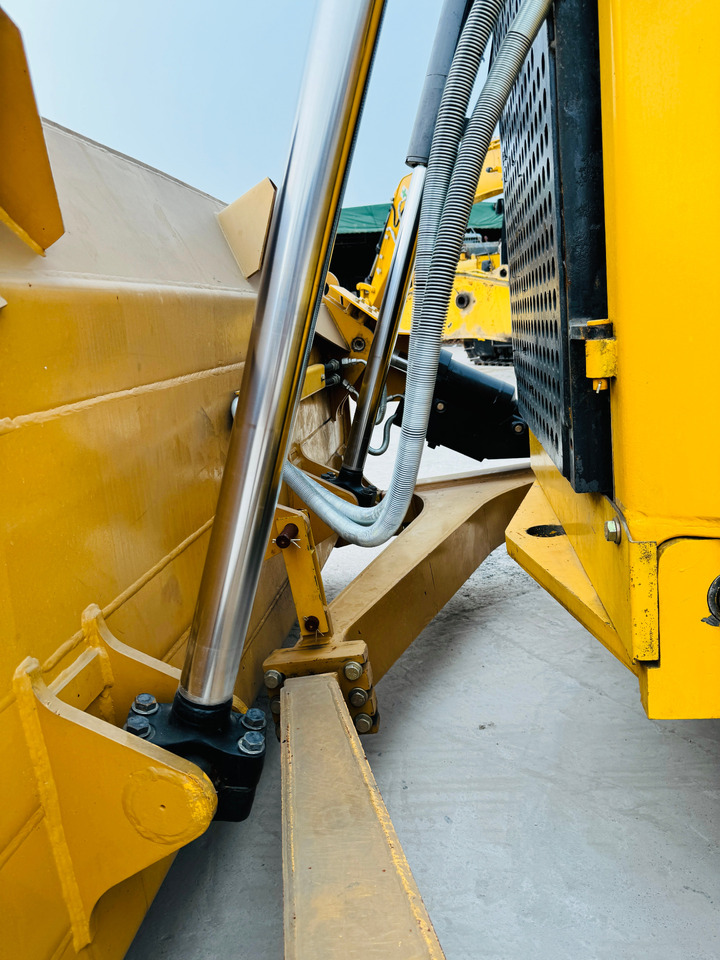 Bulldozer Caterpillar D8R Used Bulldozer CAT D6G D6H D7G D7R D7E D8T D9R D10R Secondhand Dozer in High Quality: foto 12 Bulldozer Caterpillar D8R Used Bulldozer CAT D6G D6H D7G D7R D7E D8T D9R D10R Secondhand Dozer in High Quality: foto 12