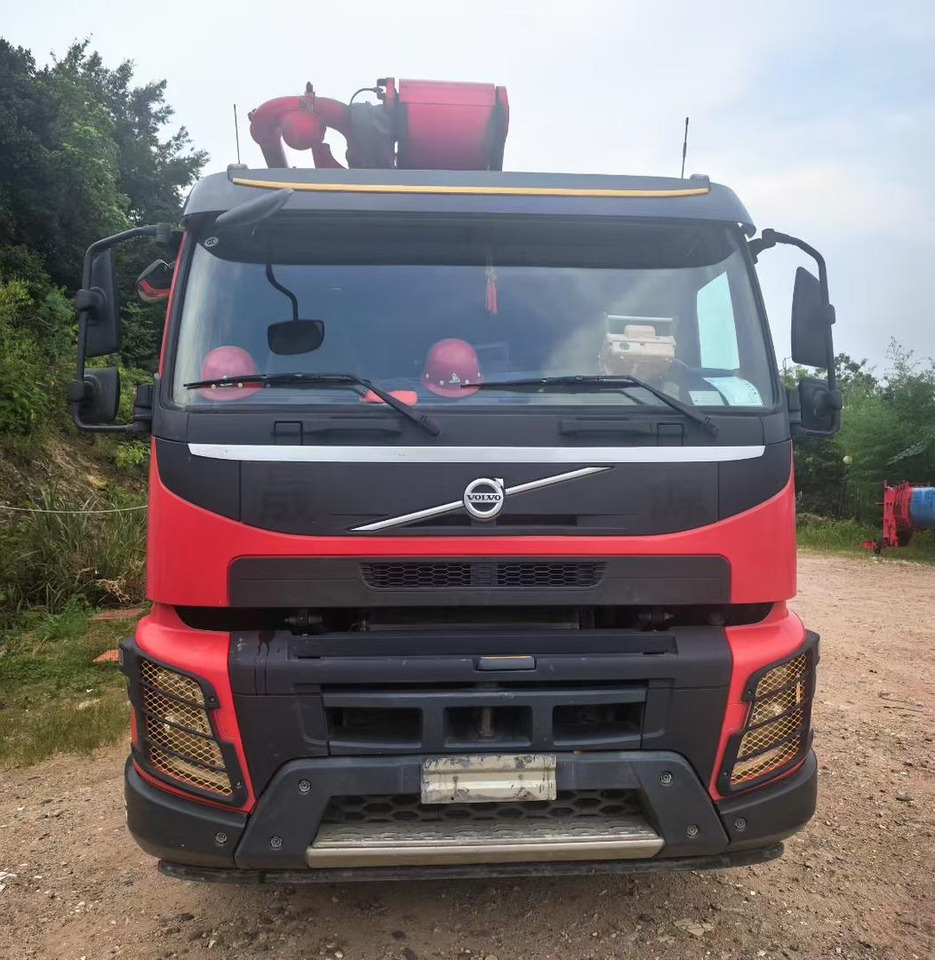 VOLVO 62 Meters Original Concrete Pump Truck Construction Machinery Cement Pumping Equipment Mounted Concrete Pump Truck for Sale - Bomba de hormigón: foto 1 VOLVO 62 Meters Original Concrete Pump Truck Construction Machinery Cement Pumping Equipment Mounted Concrete Pump Truck for Sale - Bomba de hormigón: foto 1