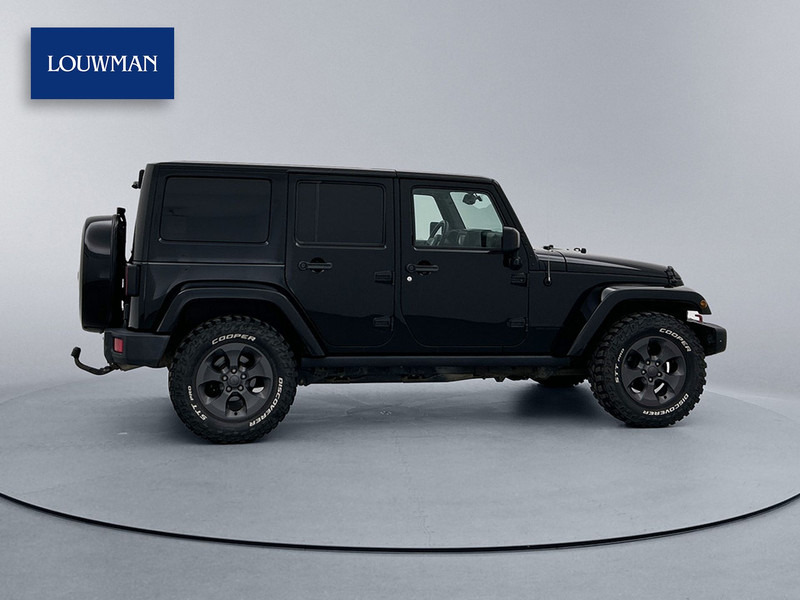 Jeep Wrangler 2.8 CRD Night Eagle Grijs Kenteken Cruise Control Navigatie Airco Trekhaak 4X4 Alpine Audio - Furgoneta pequeña: foto 3 Jeep Wrangler 2.8 CRD Night Eagle Grijs Kenteken Cruise Control Navigatie Airco Trekhaak 4X4 Alpine Audio - Furgoneta pequeña: foto 3