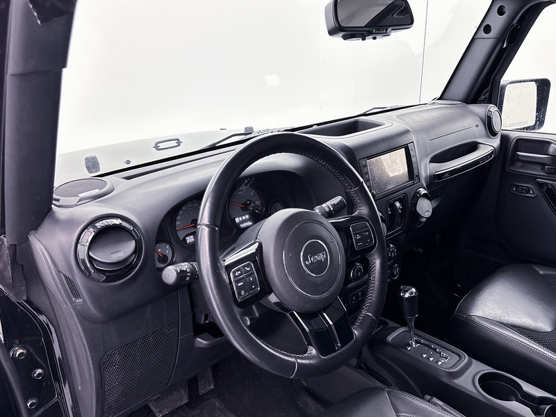 Jeep Wrangler 2.8 CRD Night Eagle Grijs Kenteken Cruise Control Navigatie Airco Trekhaak 4X4 Alpine Audio - Furgoneta pequeña: foto 5 Jeep Wrangler 2.8 CRD Night Eagle Grijs Kenteken Cruise Control Navigatie Airco Trekhaak 4X4 Alpine Audio - Furgoneta pequeña: foto 5