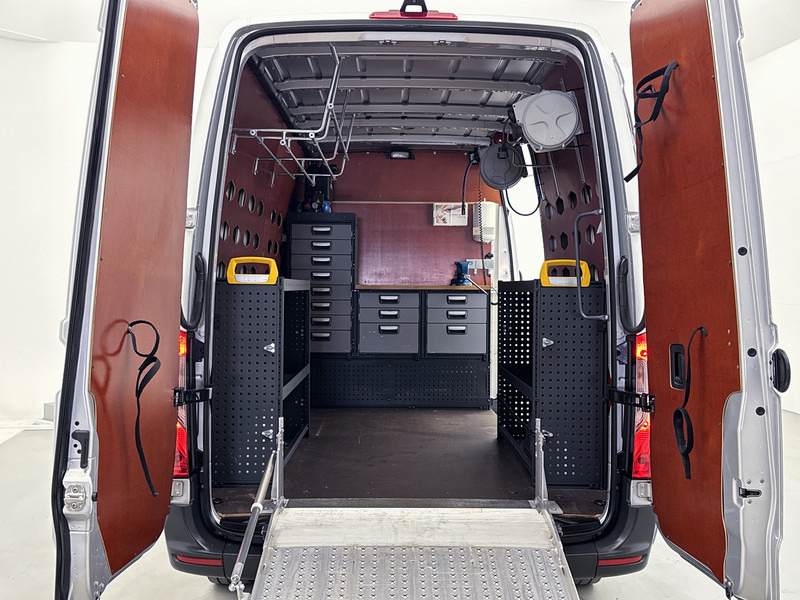 Mercedes-Benz Sprinter 316 2.2 CDI L2H2 Inrichting Oprijplaat Navigatie Achteruitrijcamera Apple Carplay/Android Auto - Furgón: foto 5 Mercedes-Benz Sprinter 316 2.2 CDI L2H2 Inrichting Oprijplaat Navigatie Achteruitrijcamera Apple Carplay/Android Auto - Furgón: foto 5