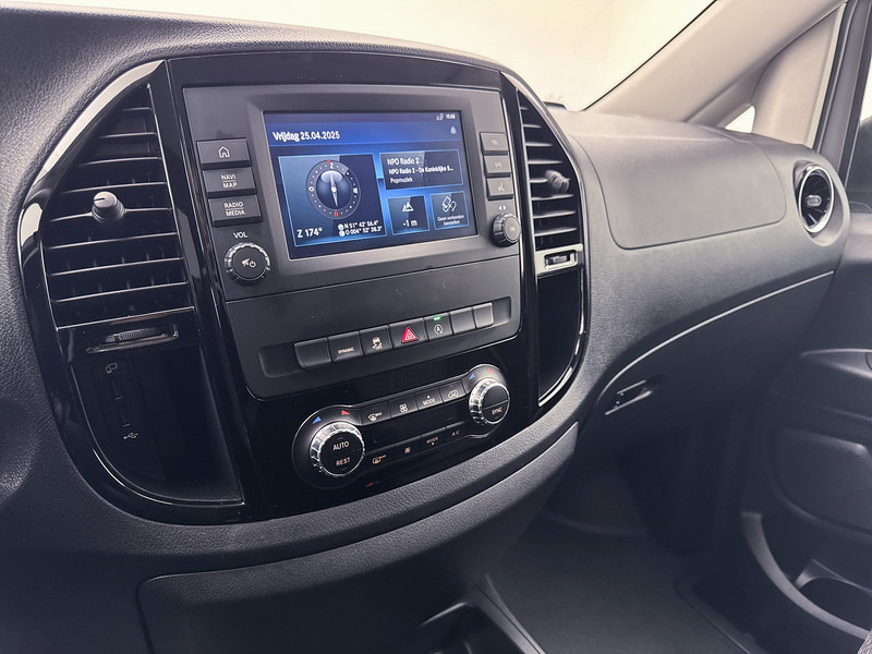 Mercedes-Benz Vito 114 CDI L2 Led koplampen Stoelverwarming Dubbele Schuifdeur Trekhaak Betimmering Cruise Control - Furgoneta pequeña: foto 5 Mercedes-Benz Vito 114 CDI L2 Led koplampen Stoelverwarming Dubbele Schuifdeur Trekhaak Betimmering Cruise Control - Furgoneta pequeña: foto 5